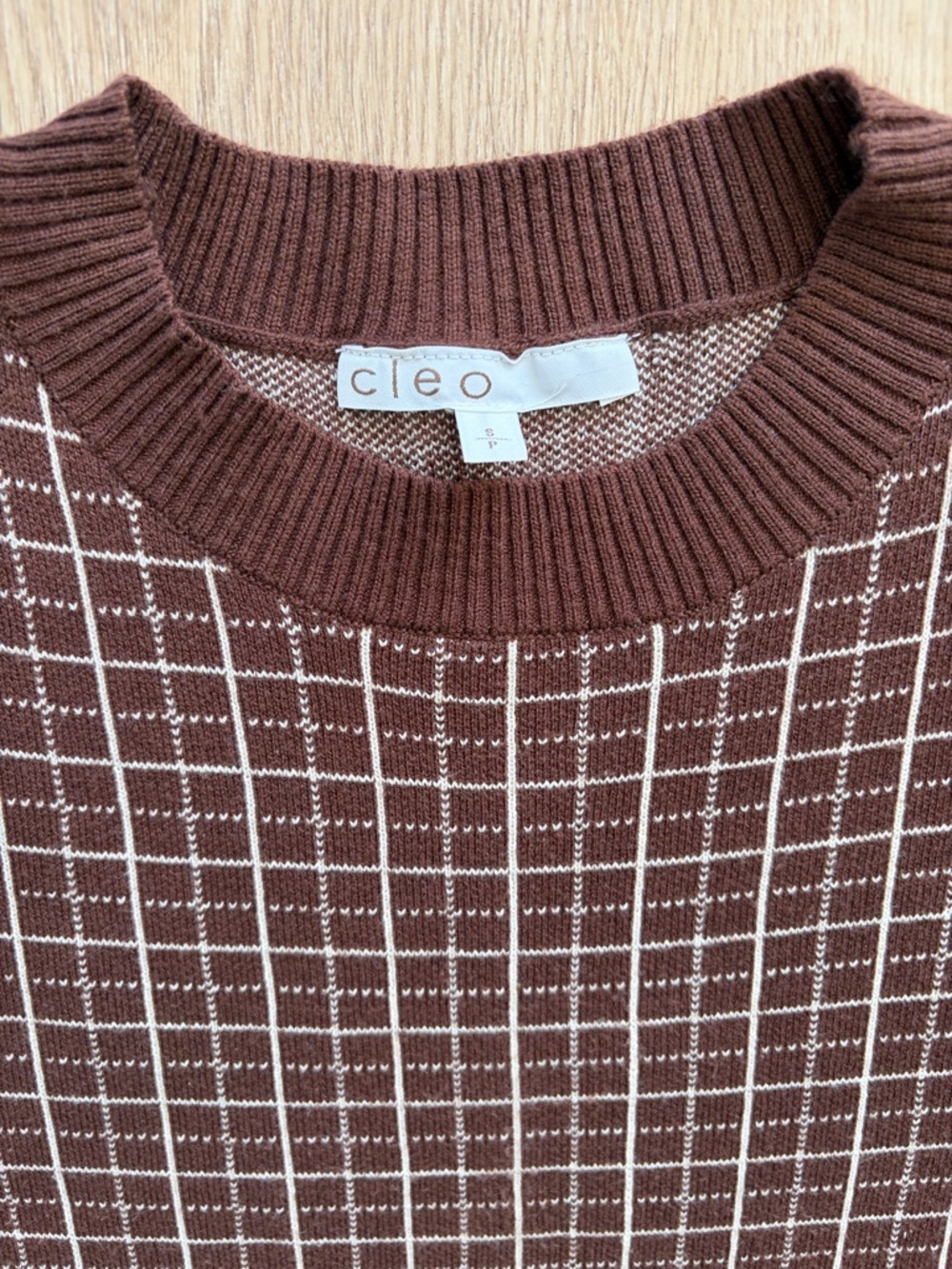 Brown & White Check Knit Skirt Set Size S/M - Picture 3 of 10